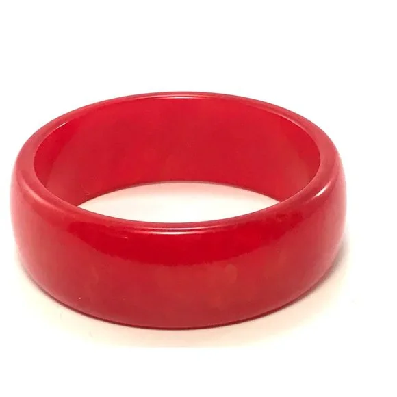 Vintage Wide Marbled Cherry Red Bakelite Bangle Bracelet 1930s - 1940s - Picture 7 of 8